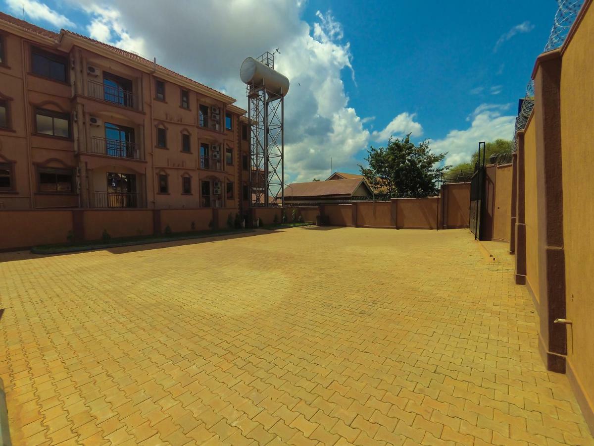 Jarin Hotel Kampala Buitenkant foto